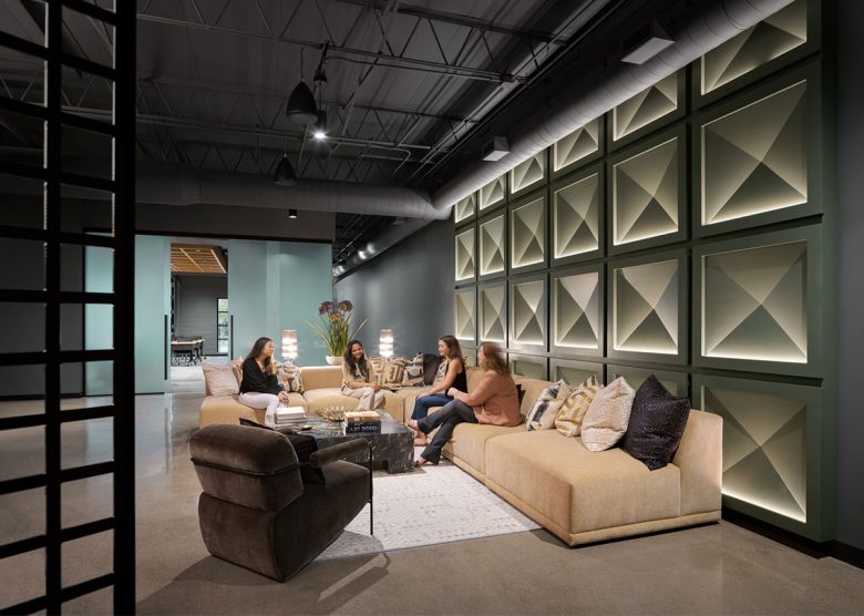 Гостевая зона в офисе Moroch