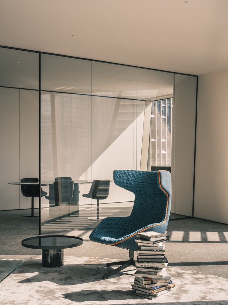 Комната отдыха с фигурным креслом Wangchao Center Office