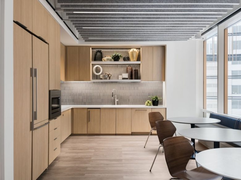 Кухня и обеденная зона Private Equity Firm Offices
