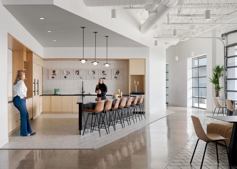 Кухня в офисе Moroch