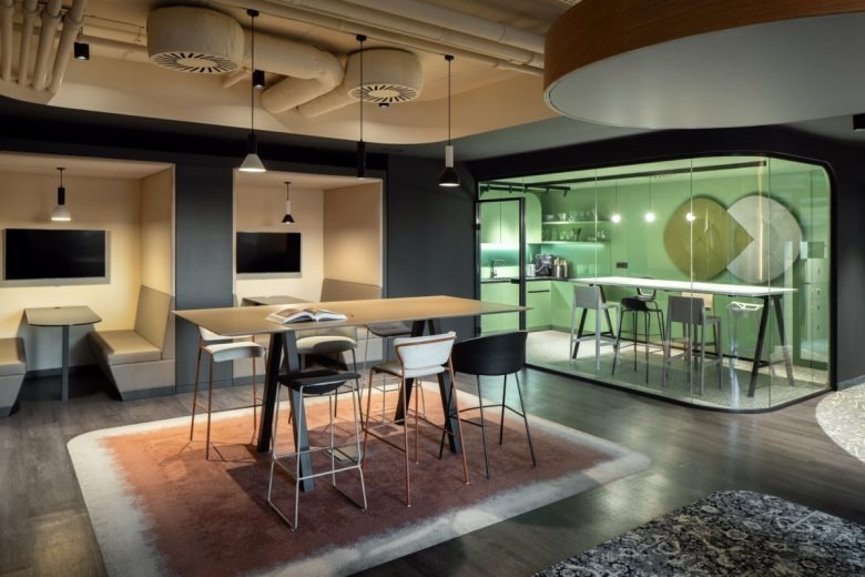 Кухонная зона и рабочие ниши Delight Showroom