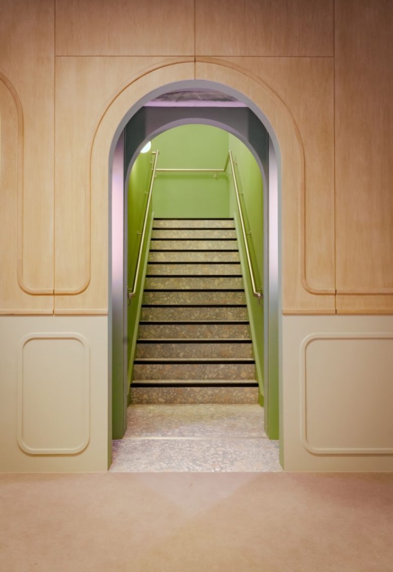 Лестница коворкинга Huckletree Bishopsgate