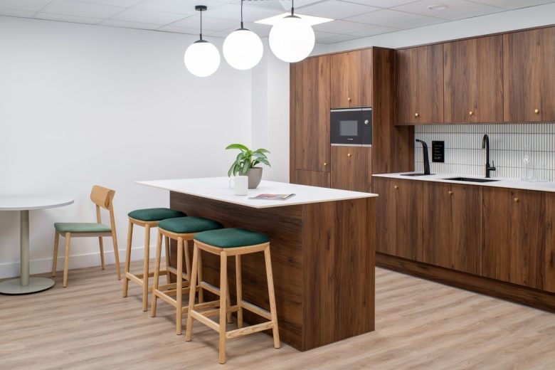 Мини кухня с барной стойкой Paris Smith