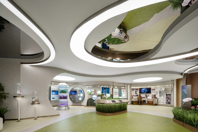 Общий вид выставочного пространства Nutrilite с интерактивными зонами