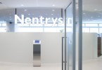 Невероятный прозрачный дизайн офиса Nentrys