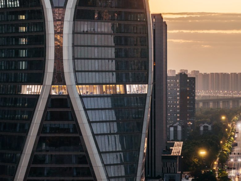 Фасад здания Wangchao Center Office