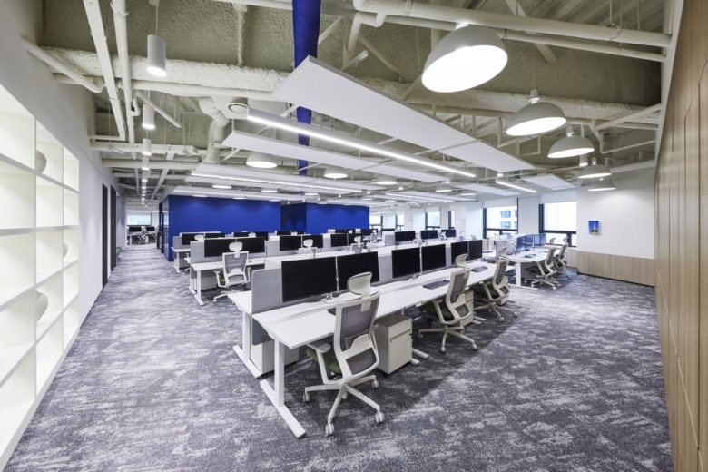 Рабочие столы и кресла RWE Offices