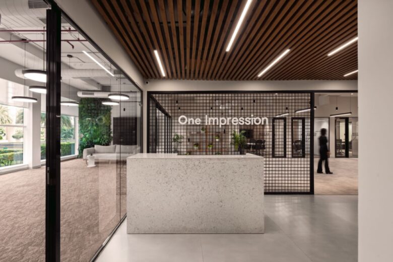 Ресепшн офиса One Impression