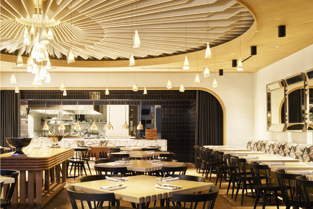 Ресторан в отеле The Royal Hotel