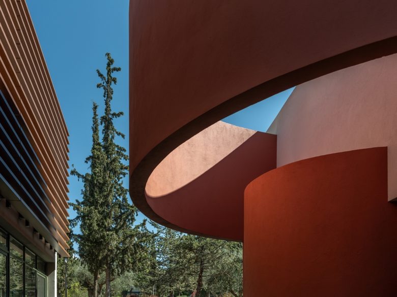 Стелла Pinewood International School-Anatolia College