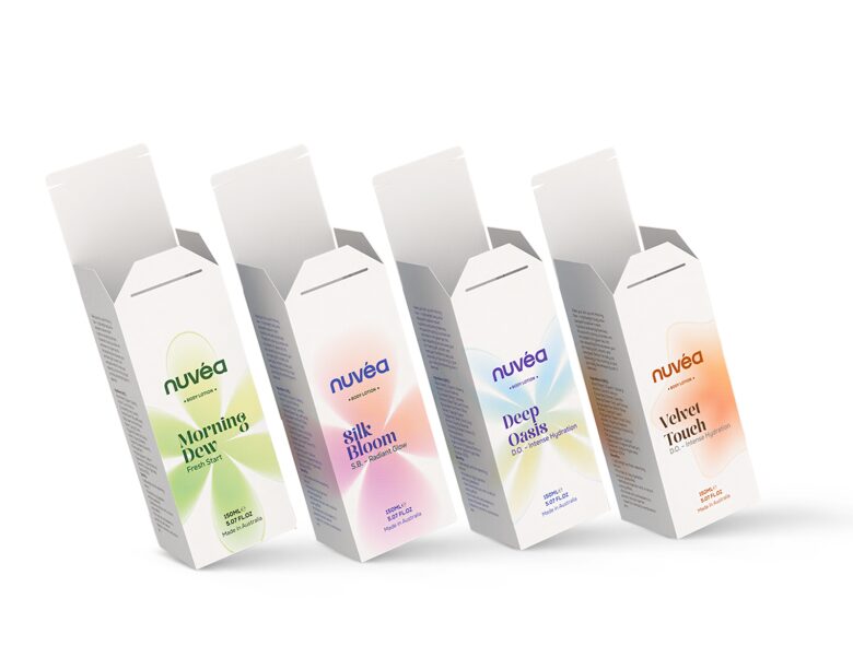 Упаковки лосьонов для тела Nuvéa на белом фоне