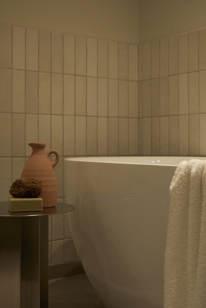 Ванна в номере Ergon Bakehouse