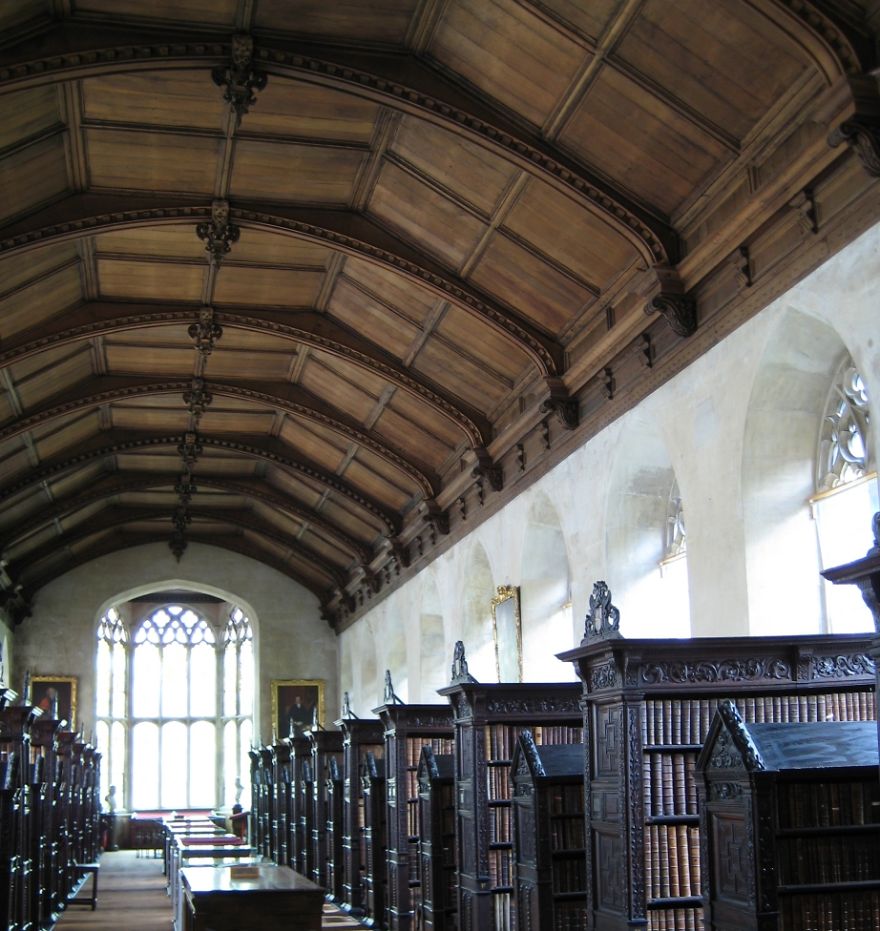 Величественные библиотеки мира: St John’s College Library