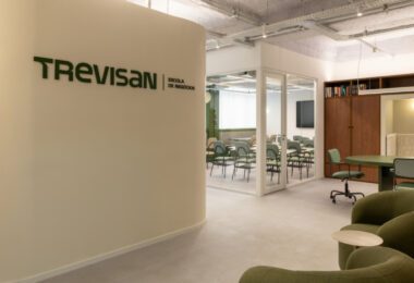 Входная зона офиса TREVISAN