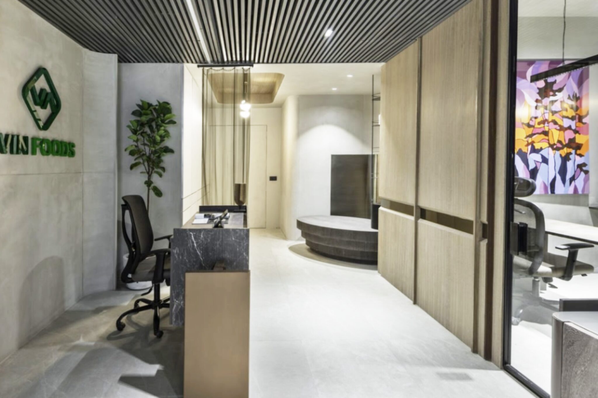 Входная зона офиса и ресепшн Vin Foods Offices