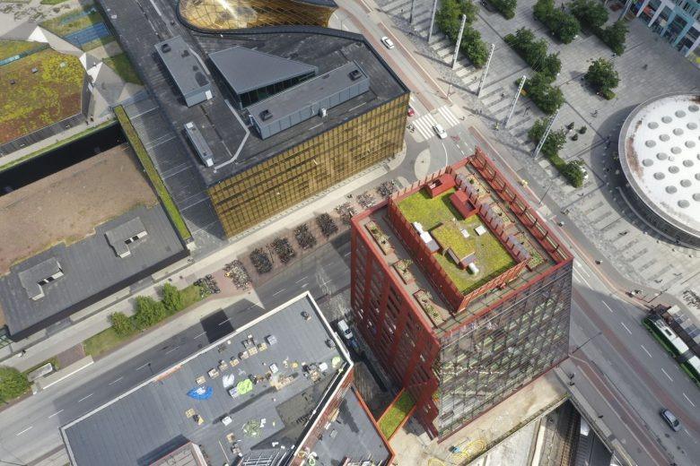 Вид сверху на крышу башни Fyrtornet High-Rise Building