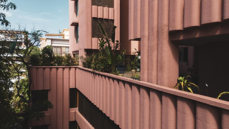 балкон Satguru’s Rendezvous