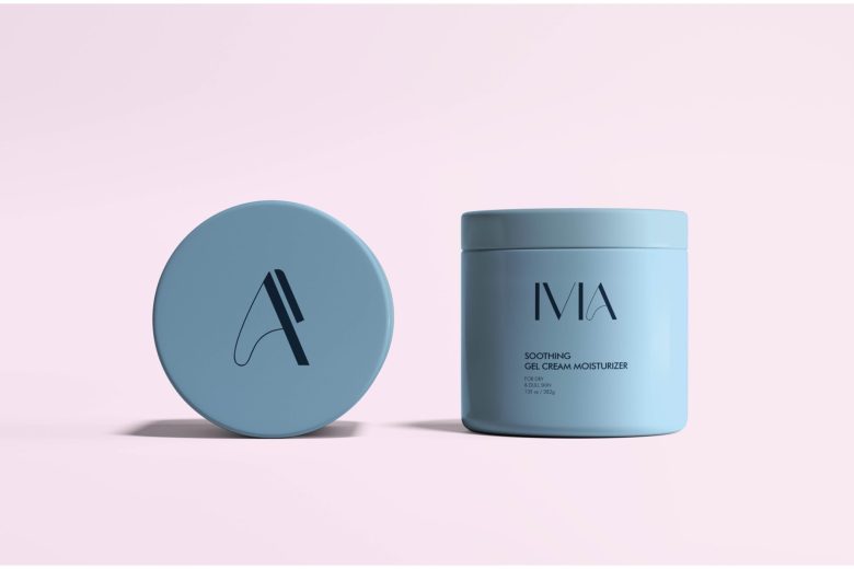 баночки крема IVIA- Minimalist Luxury Skincare
