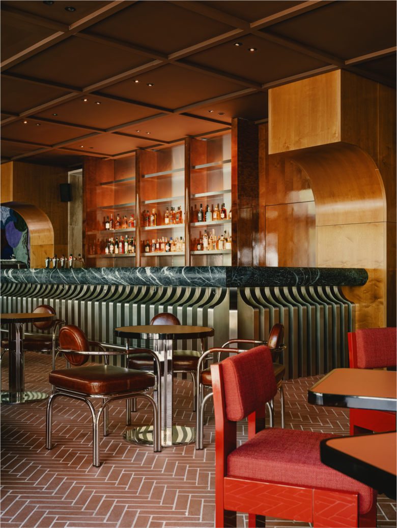 барная стойка и бар The Standard hotel