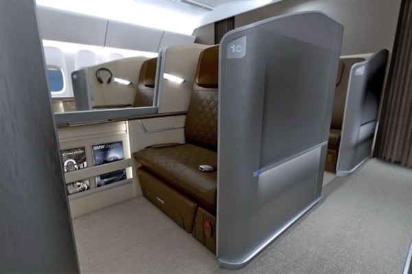 Салона самолёта: пассажирские места с раздвижными перегородками