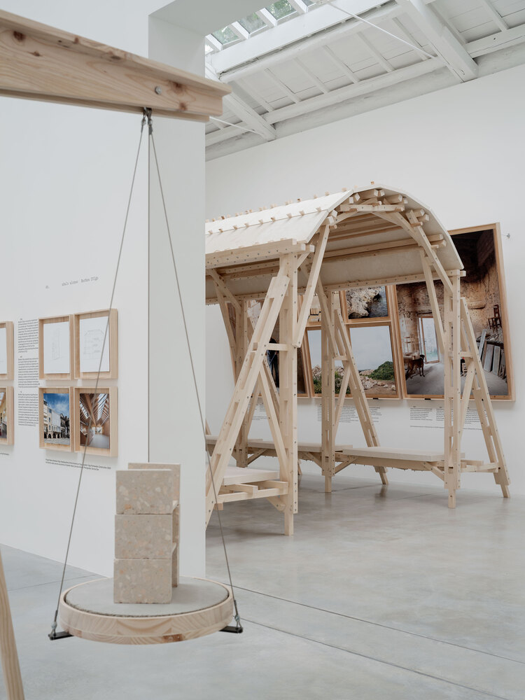 два зала Spanish Pavilion 2025