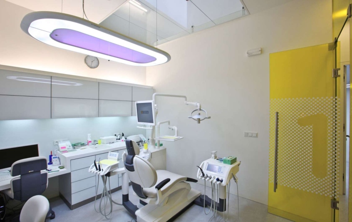 Оформление стоматологической лаборатории ESTHÉ DENT