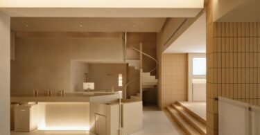 холл Cher’s Hair Saloon