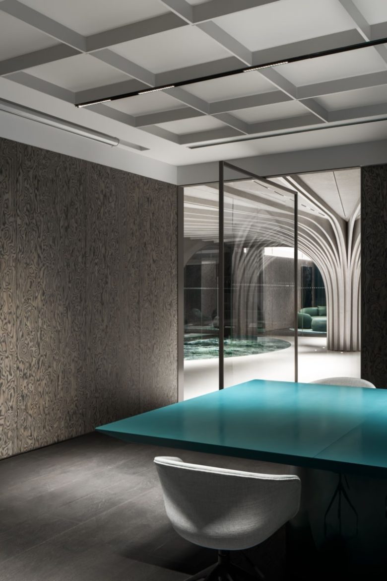 кабинет с бирюзовым столом Max Show Office