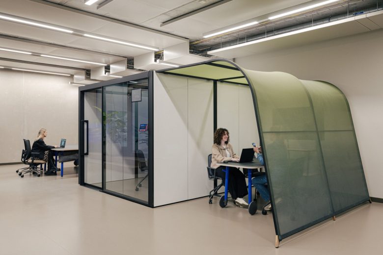 кабинки для работы Miro Office