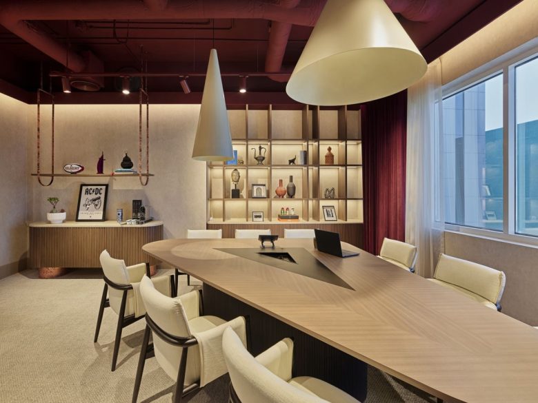 комната переговоров Accor