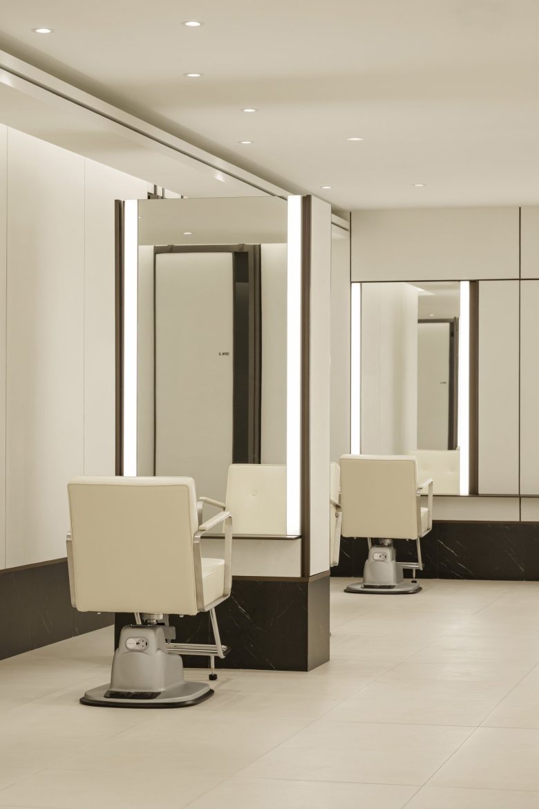 кресла и зеркала Junohair