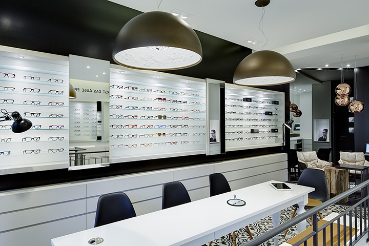 Дизайн магазина Lambacher Augenoptik в Германии
