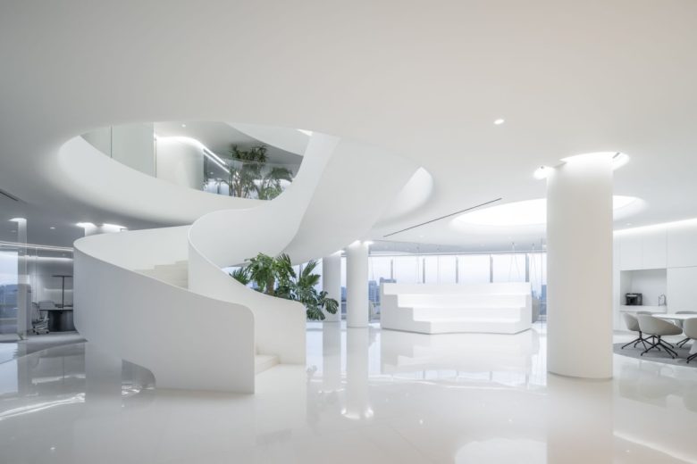 лестница со второго этажа Wutai Medical Group Office