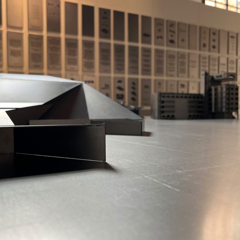 макеты вблизи North Macedonia Pavilion 2025