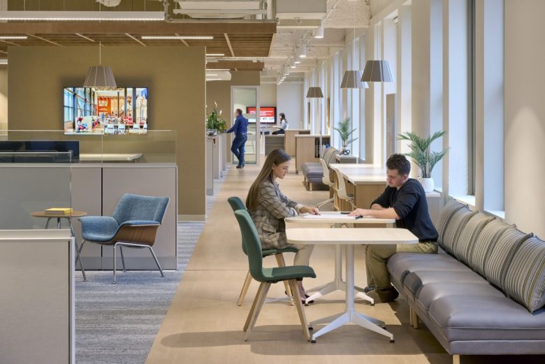 места переговоров у окна SWBR’s new offices