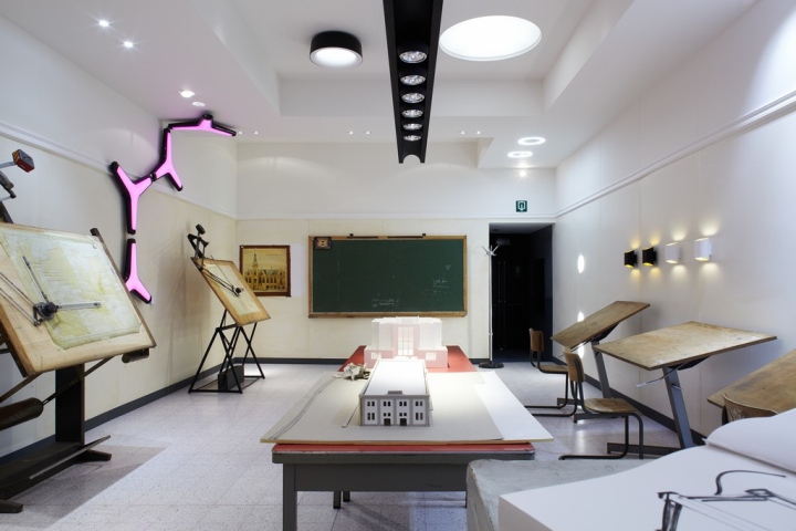 Академия модульной мебели Modular Academy Showroom в Руселаре, Бельгия