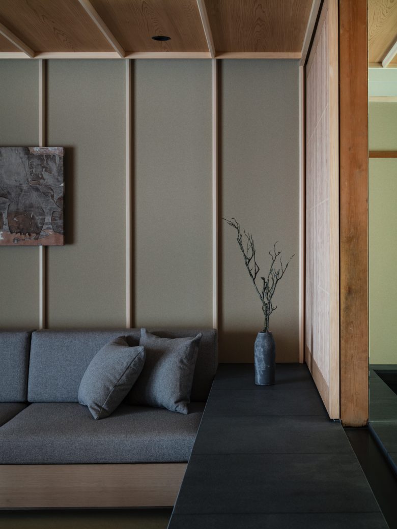 мягкий диван ANJIN Gosho Ebisugawa