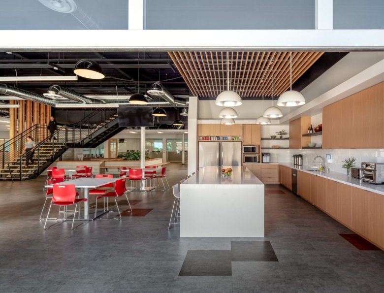 обеденная зона Restoration Management