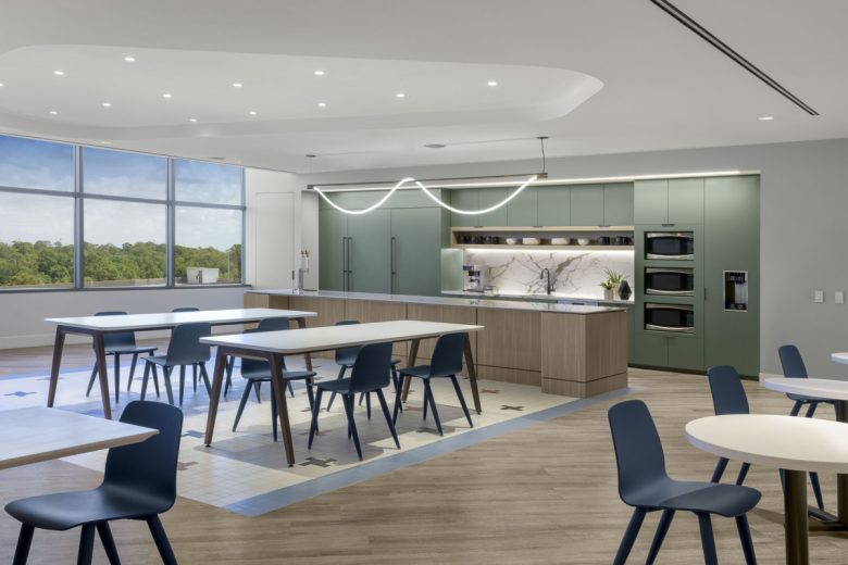 обеденная зона Colliers 