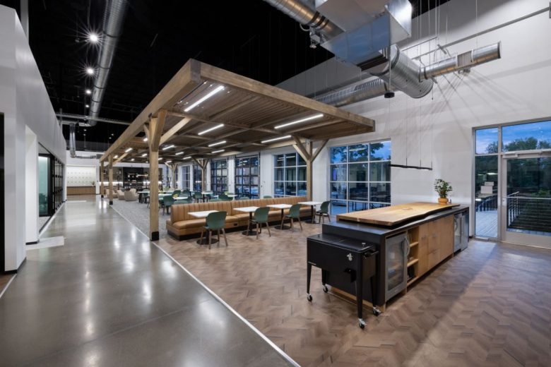 обеденная зона DPR Construction Offices