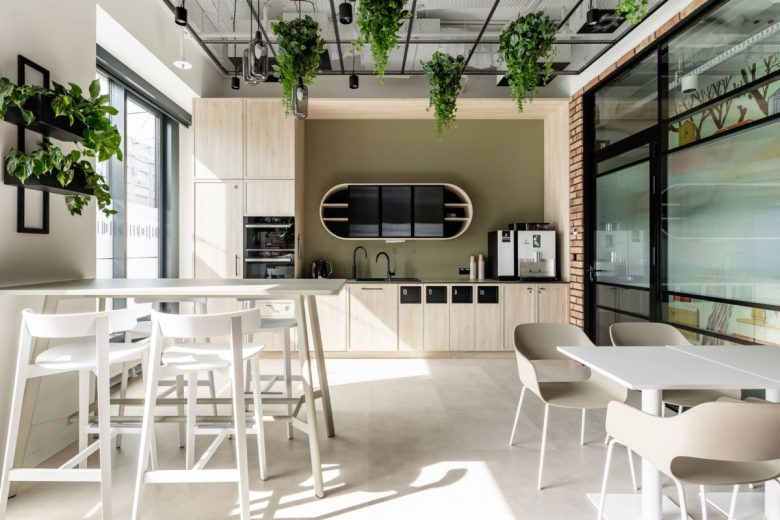 обеденная зона с кухней KRUK