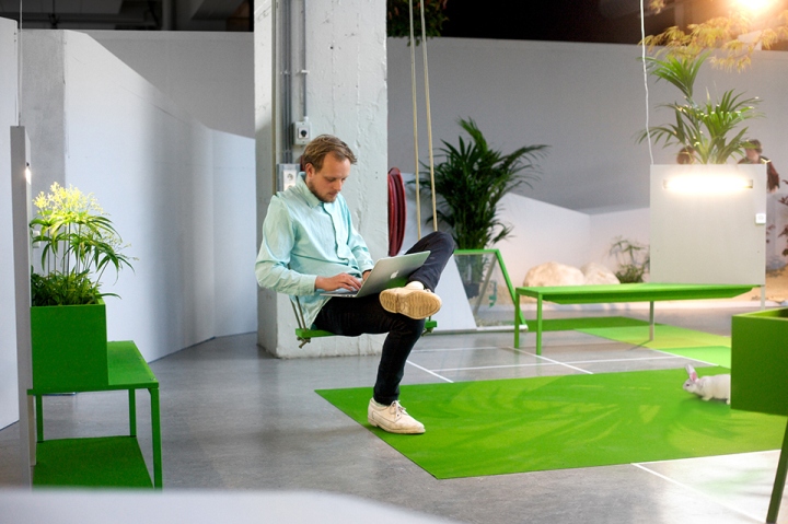 Необычный дизайн офиса от студии KNOL в Эйндховене, Нидерланды