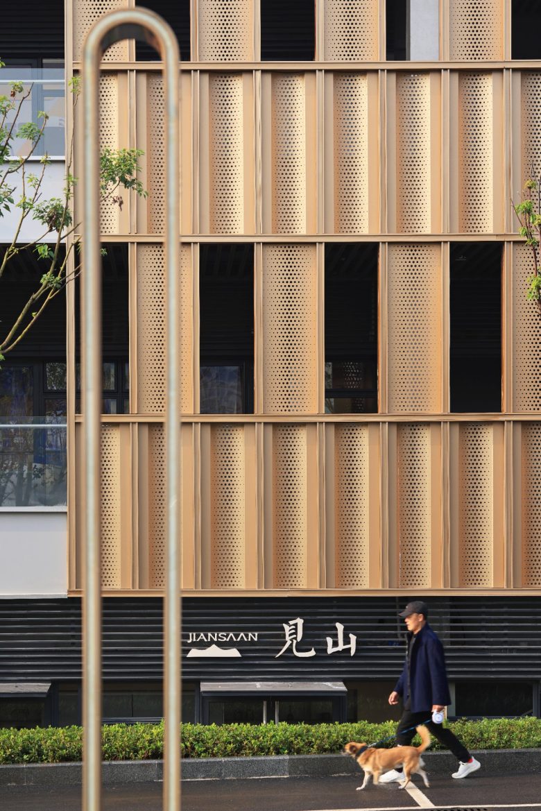 оформление фасада City of Inspiration