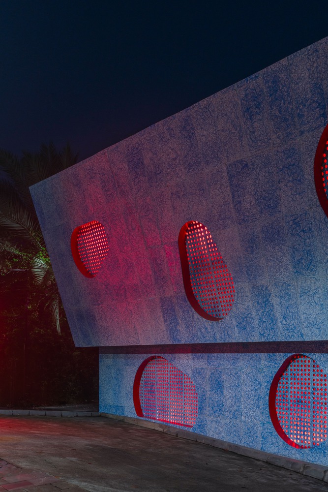 оформление стен с улицы Space Available Jakarta Community Center