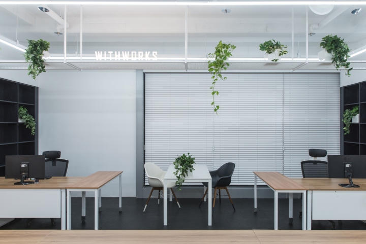 Оформление интерьера офиса Black Gate в стиле минимализм