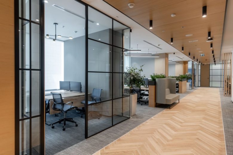 отдельное офисное место Russell Reynolds Associates в Лондоне