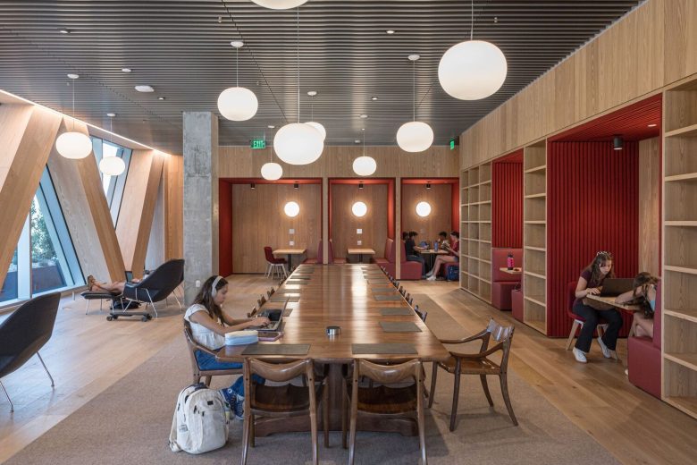 помещение для занятий Claremont McKenna College