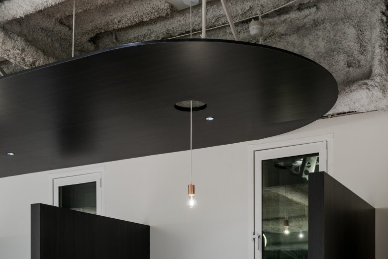 потолок Adal Creative Place в Осаке