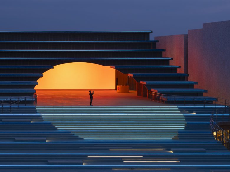 пространство между лестницей Spanish Pavilion at Expo Osaka 2025