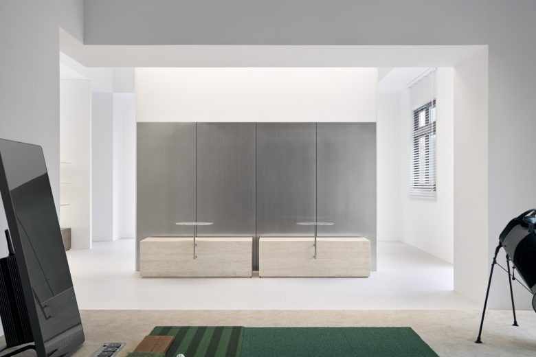 рабочая зона и место для отдыха Traces of Light